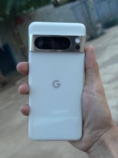 Google Pixel 8 Pro