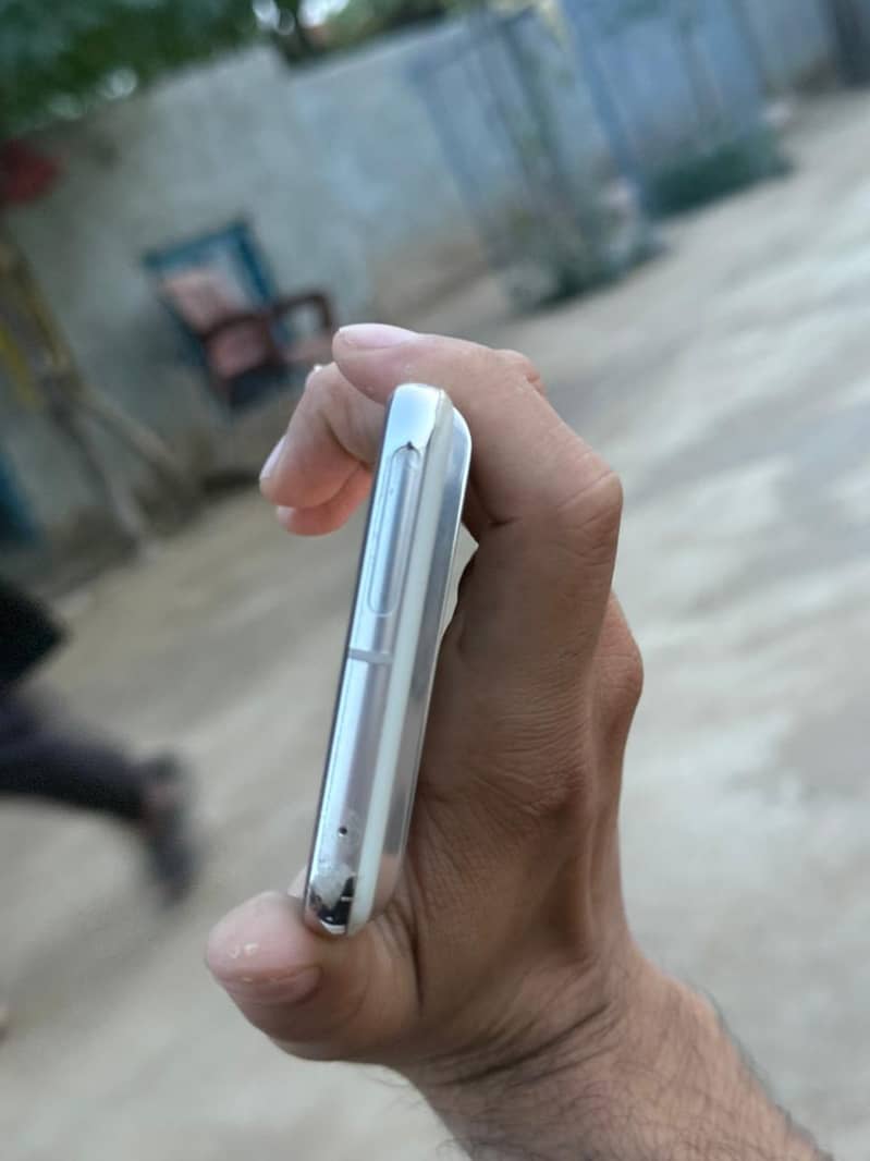Google Pixel 8 Pro 4