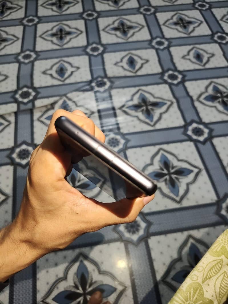 Google Pixel 7a 4