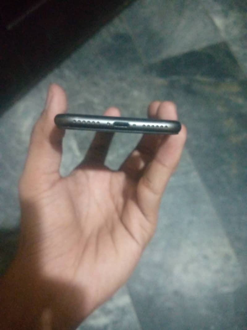 Apple iPhone SE 3