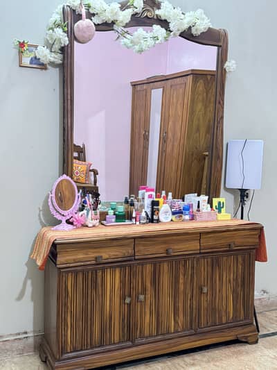 Dressing table