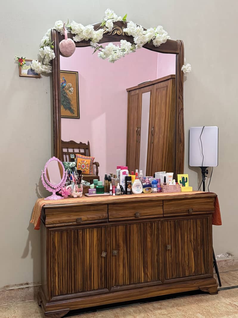 Dressing table 1