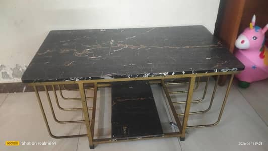 3 tables 10/10 condition