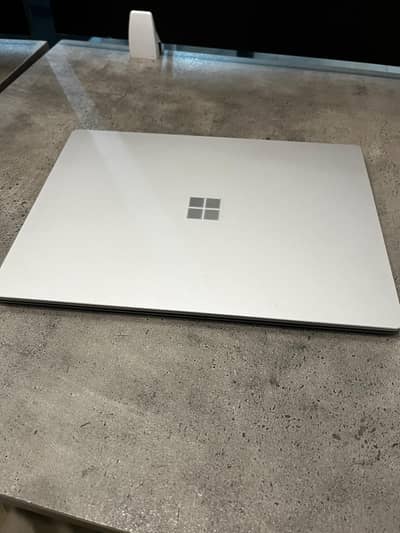 Microsoft surface laptop 4