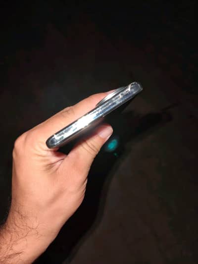 Vivo V40e