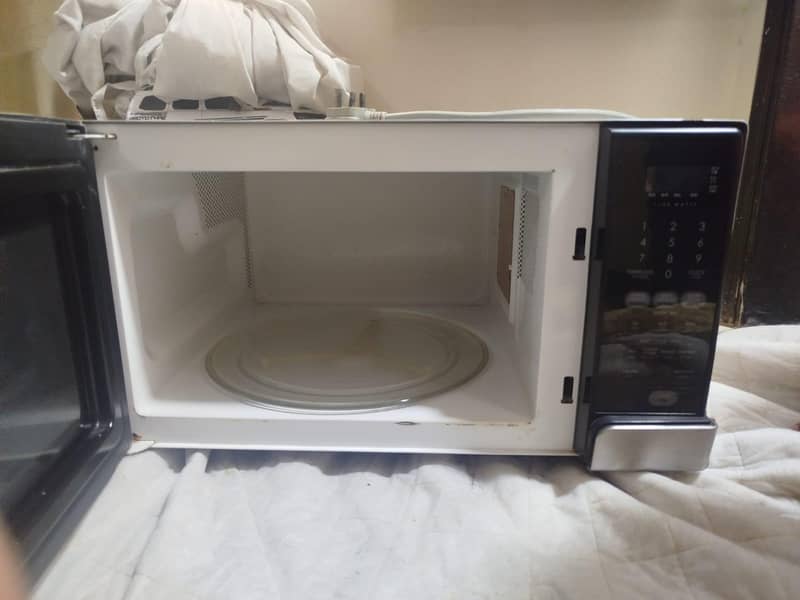SHARP Microwave 1