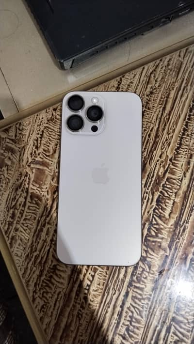 Apple iPhone 16 Pro Max