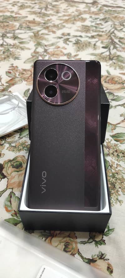 Vivo V30E