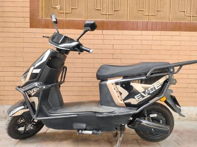 Evee/Scooty/For sale/used/best /scooty for sale/evee Scooty