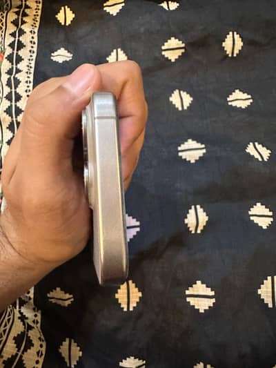 Apple iPhone 15 Pro