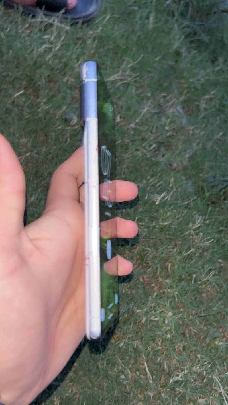 Google Pixel 7 5