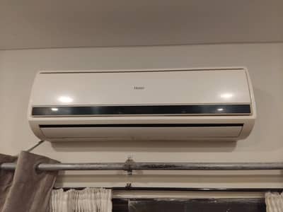 HAIER SPLIT 1 TON AC IN PERFECT CONDITION WITH ORIGINAL REMOTE