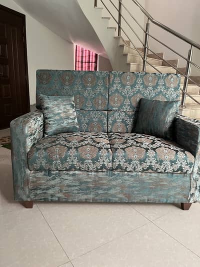 Brand new custom made 07 seater sofa set