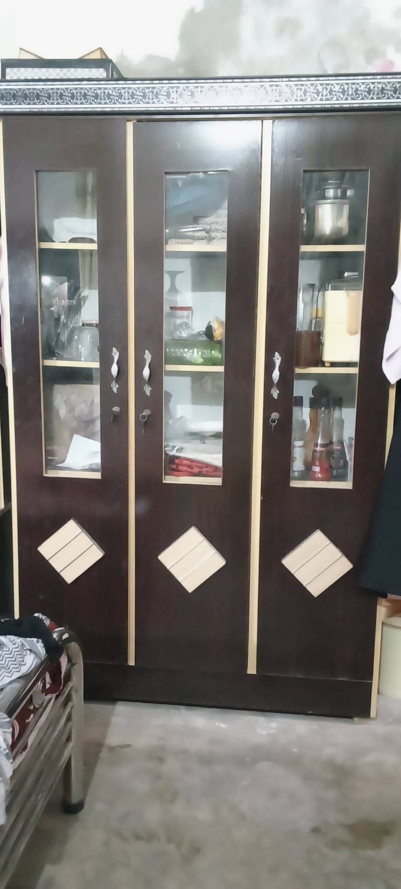 Dressing table and divider 1