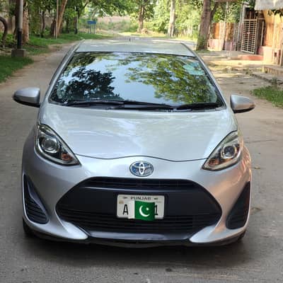Toyota aqua hybrid 2018-22 for sale. (0300-4471378)