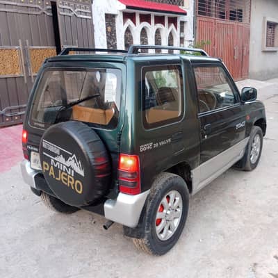 Mitsubishi Pajero Mini 2006