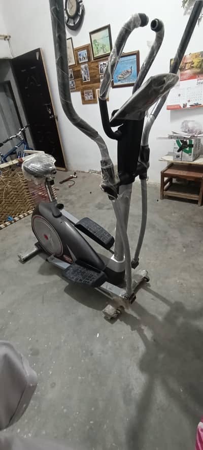 Elliptical Green hills Exercise machine