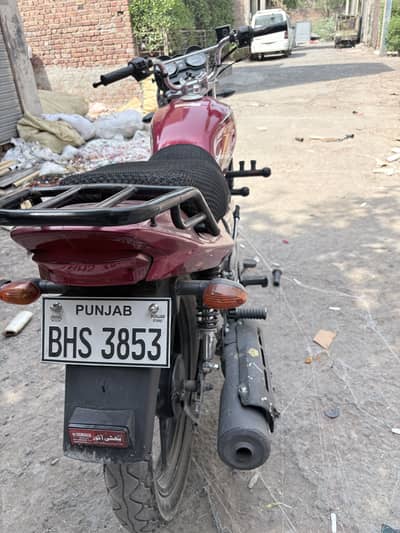 Yamaha yBZ 125. cc brand-new Bike only drive 8500 kilometre