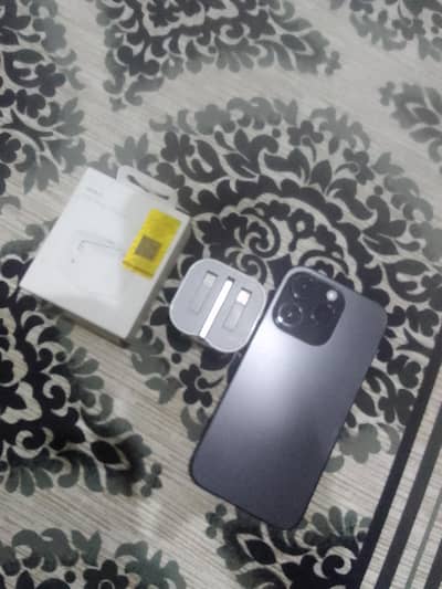 Apple iPhone 14 Pro With Adapter