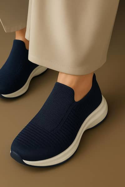 Men's blue knit slip-on-walking shoes