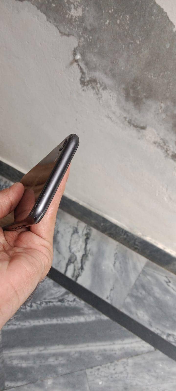 Apple iPhone 8 6