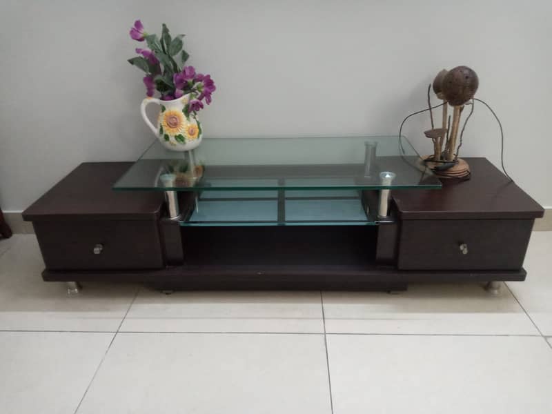 LED Table 1