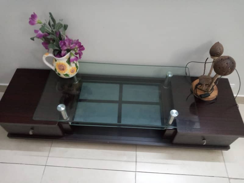 LED Table 2