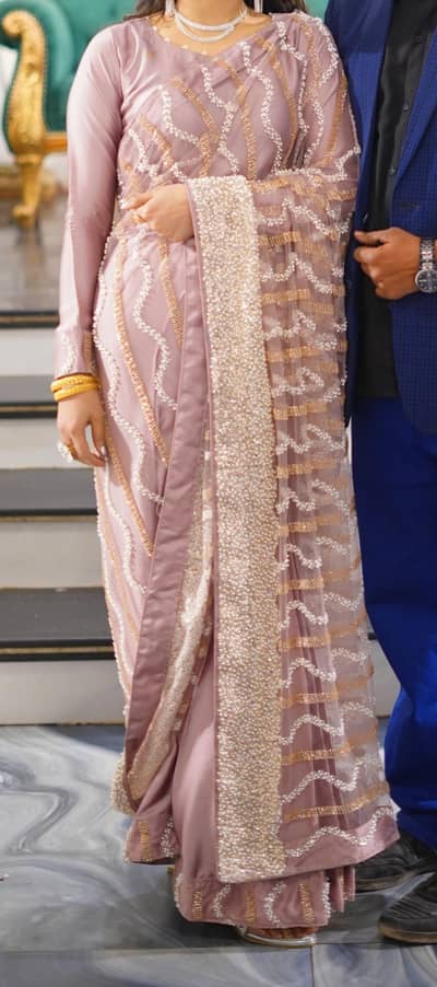 cutdaaana saarri with silk blouse
