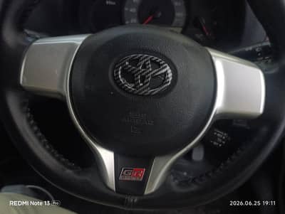 Toyota Vitz 2015