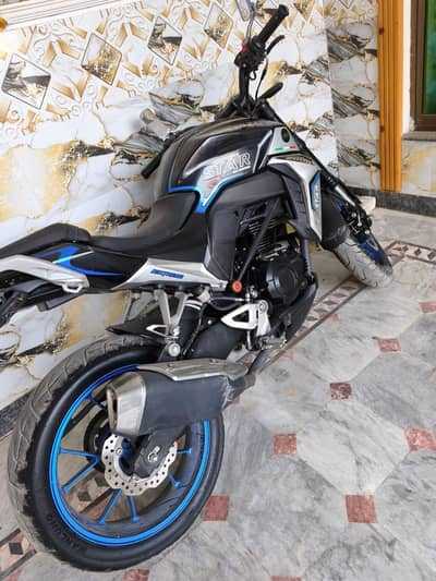 superstar bike hai kise ko chahe ya to rqbta raha