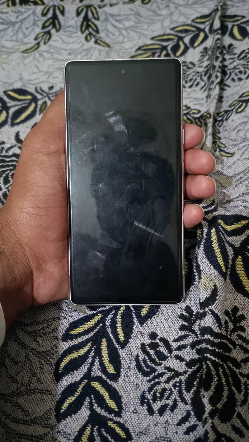 Google pixel 7a 6