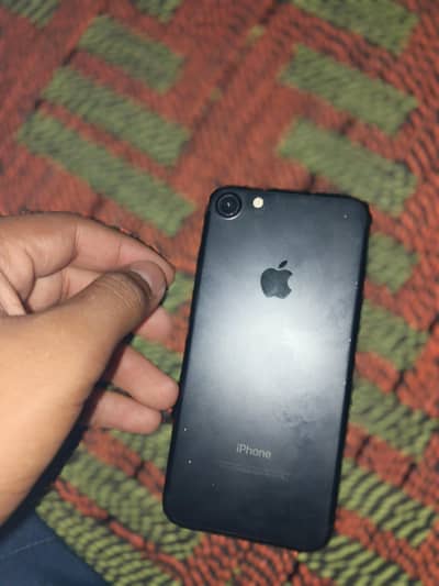 Apple iPhone 7