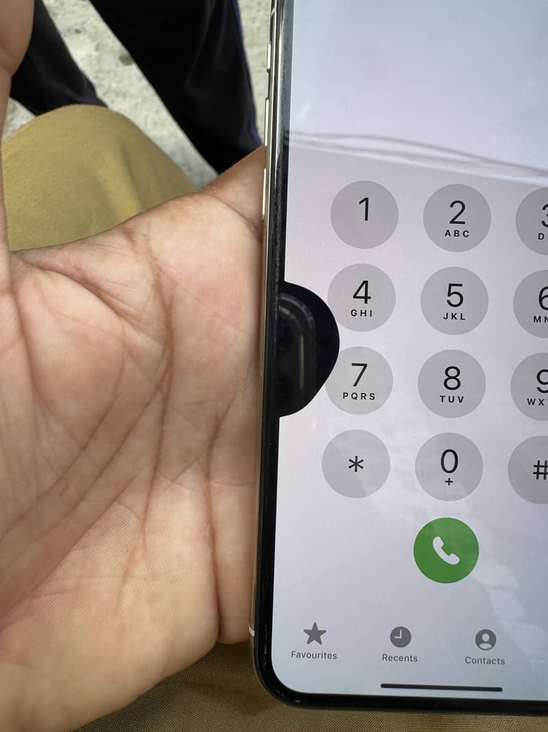 Apple iPhone X 3