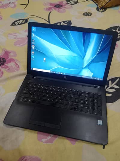 HP Core i5 8th Gen laptop 6gb Ram + 128 GB SSD