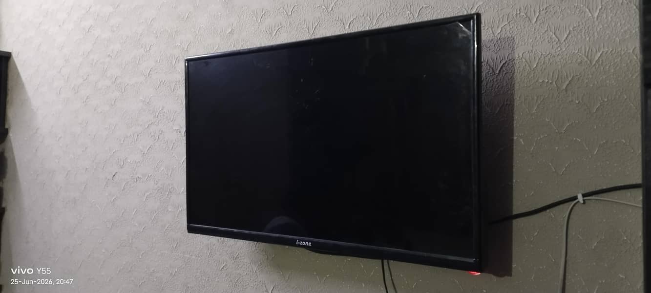 i-Zone LCD 1