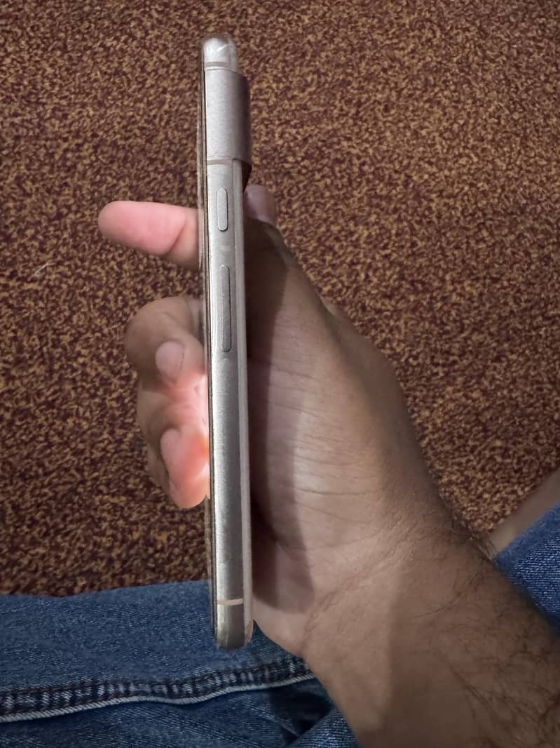 Google Pixel 8 3