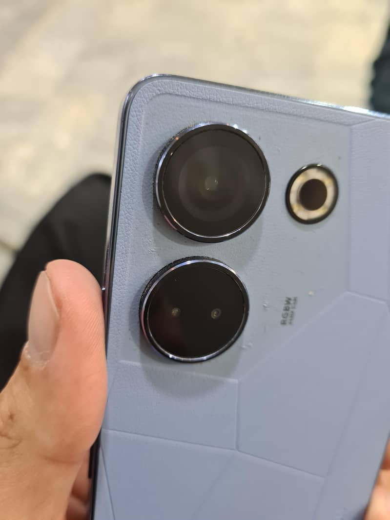 Tecno CAMON 20 Pro 3