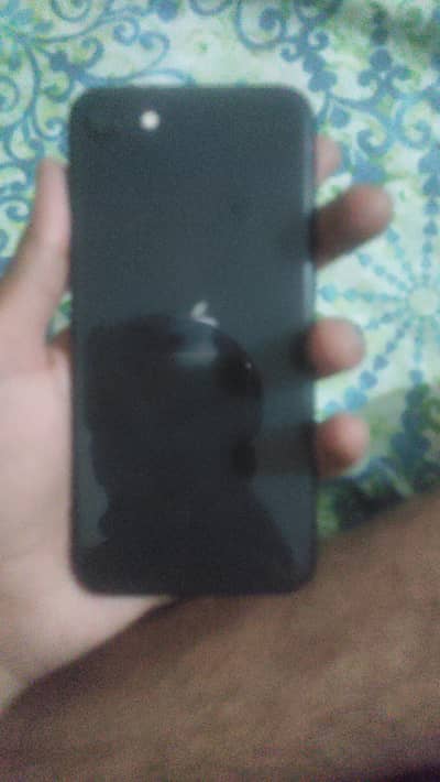 Apple iPhone SE