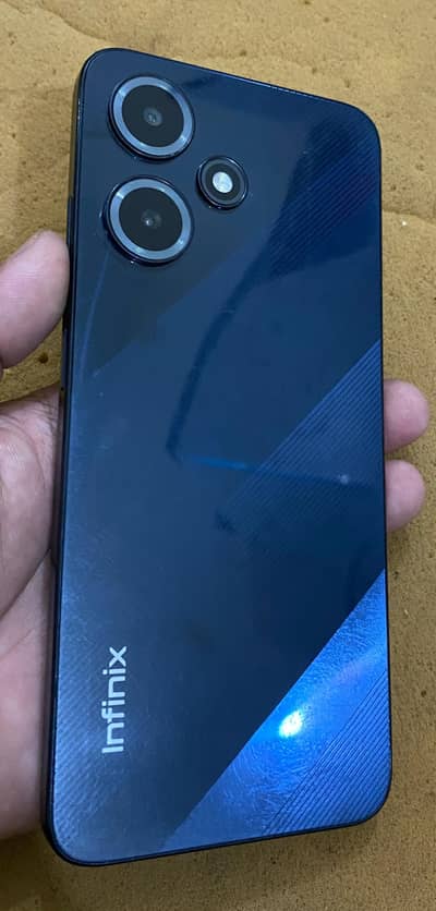 Infinix Hot 30 Play