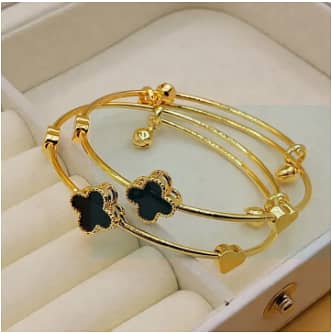 Elegant Gold Plated Adjustable Clover Charm Bangle Bracelet