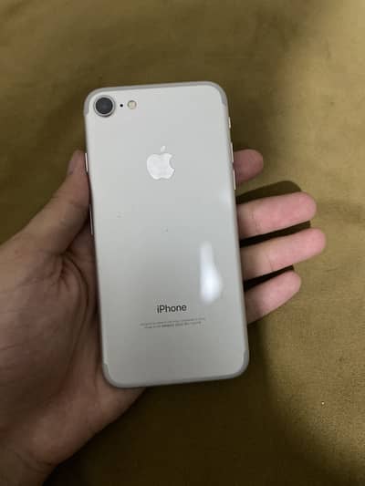 Apple iPhone 7