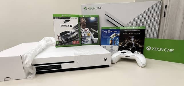 Xbox One S 500GB | Original Controller | 3 Original Games | Box Pack |