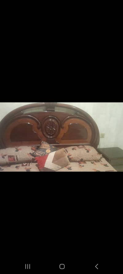 wooden double king size bed for urgent sale