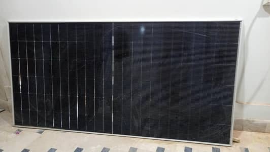 Jinko N-type bifacial 585watt panel + L2 stand