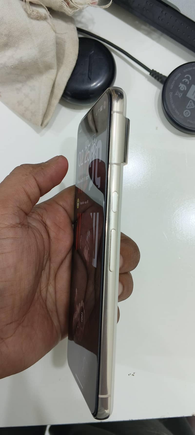 Google Pixel 8 Pro 1