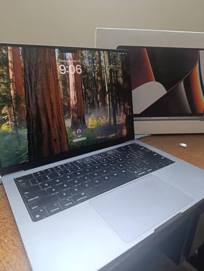 MacBook M1 Pro 2021- 16/512 - 10/10 condition