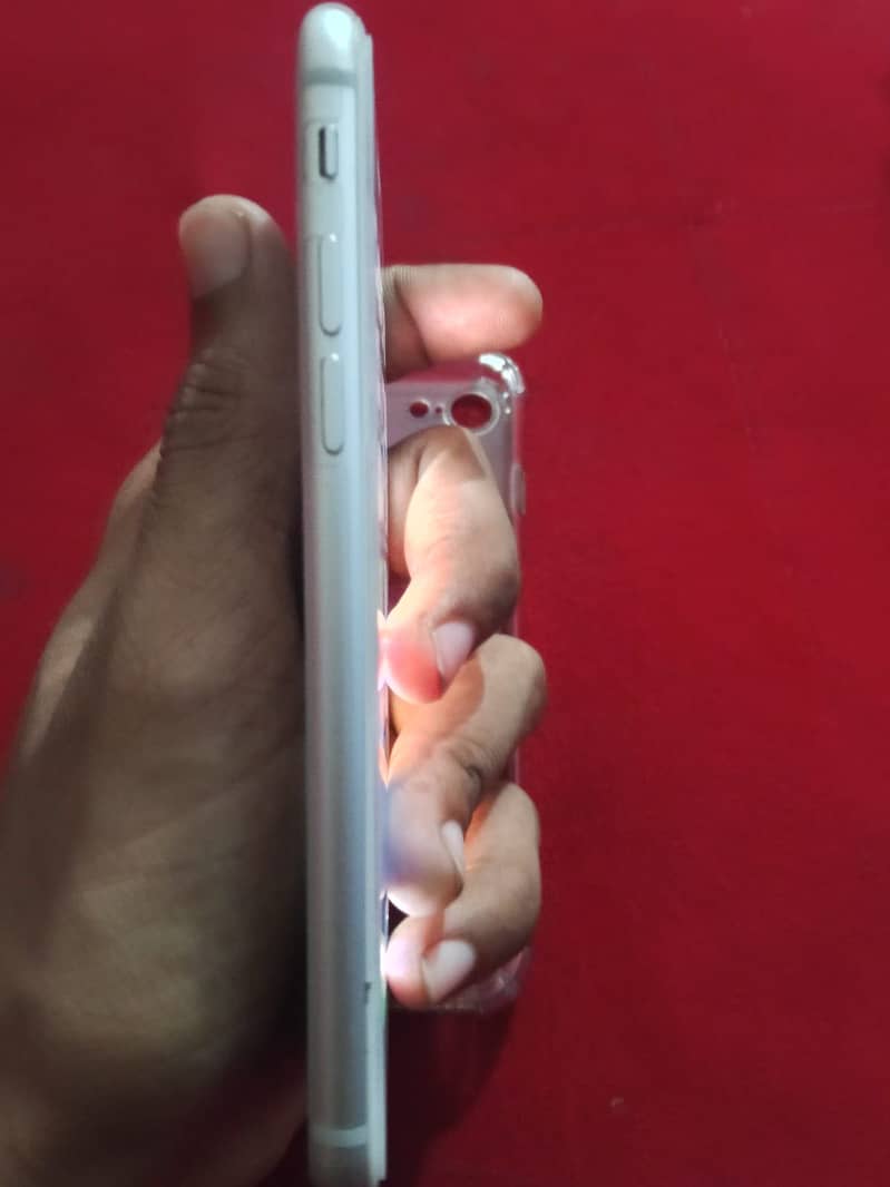 Apple iPhone 8 2
