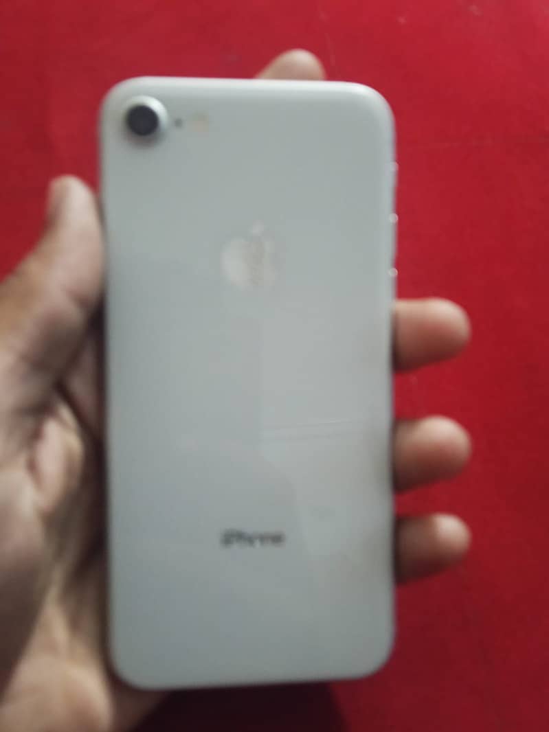 Apple iPhone 8 3