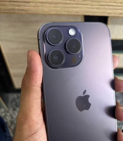 Apple iPhone 14 Pro Max- 10/10 100%bH ios 18.6 256gb