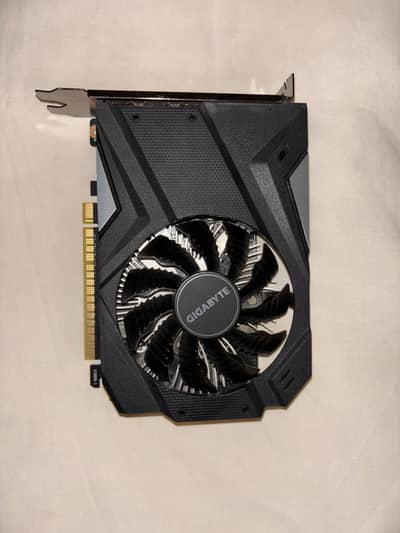 Nvidia GeForce GTX 1650 4gb vram GDDR6